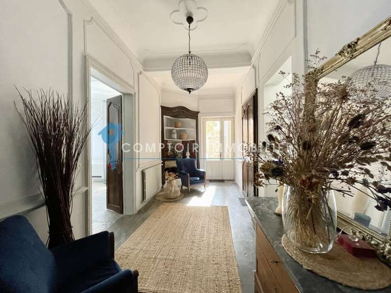 House Aigues-Vives - 4 bedrooms - 300m²