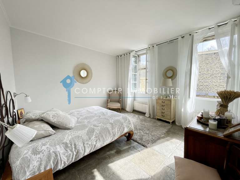 House Aigues-Vives - 4 bedrooms - 300m²