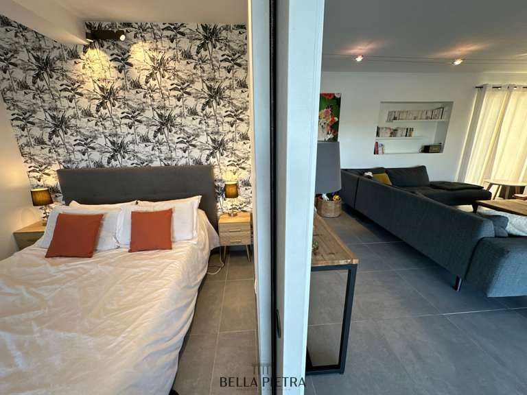 Maison Aimargues - 6 chambres - 302m²