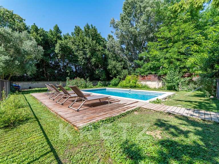 Maison Aimargues - 4 chambres - 335m²