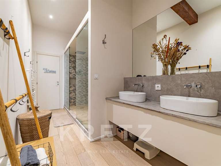 Maison Aimargues - 4 chambres - 335m²