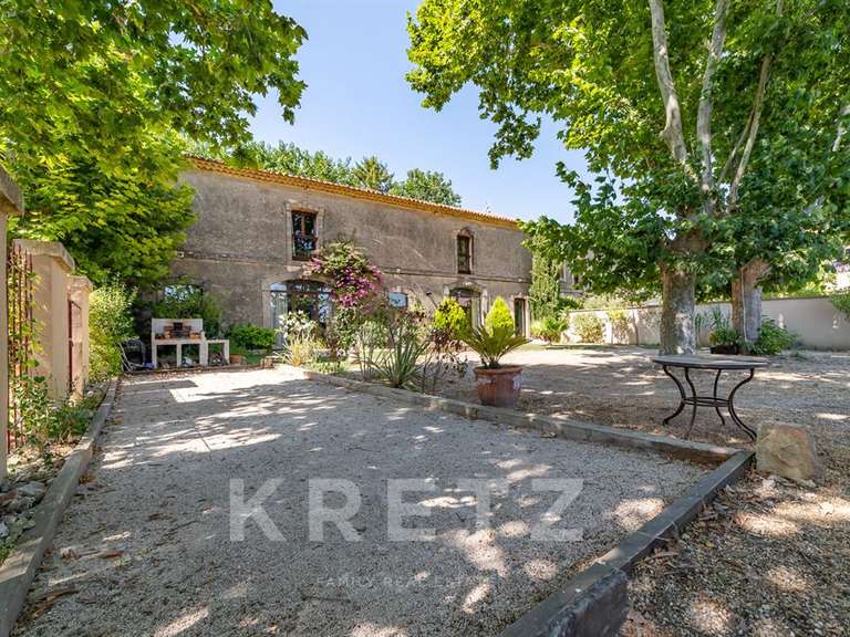 Maison Aimargues - 4 chambres - 335m²