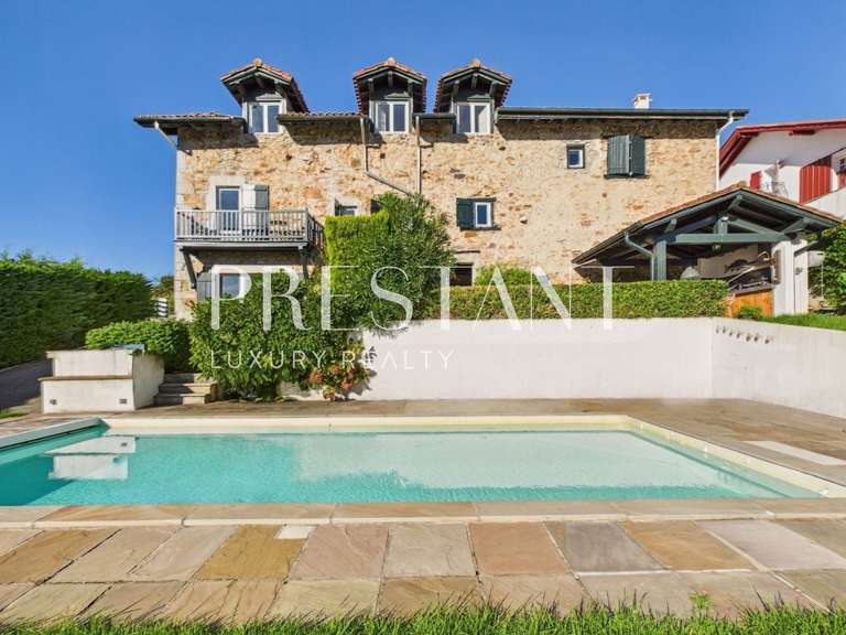 Maison Ainhoa - 5 chambres - 260m²