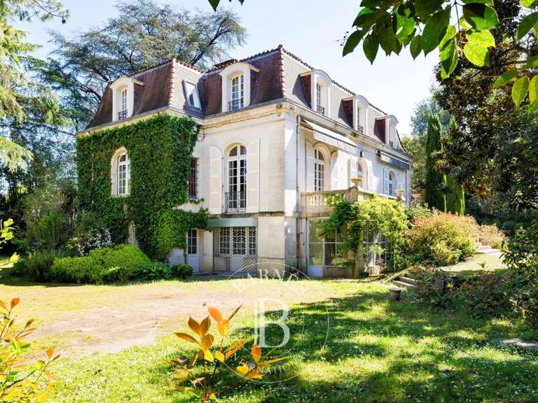 Manoir Aire-sur-l'Adour - 3 chambres - 500m²