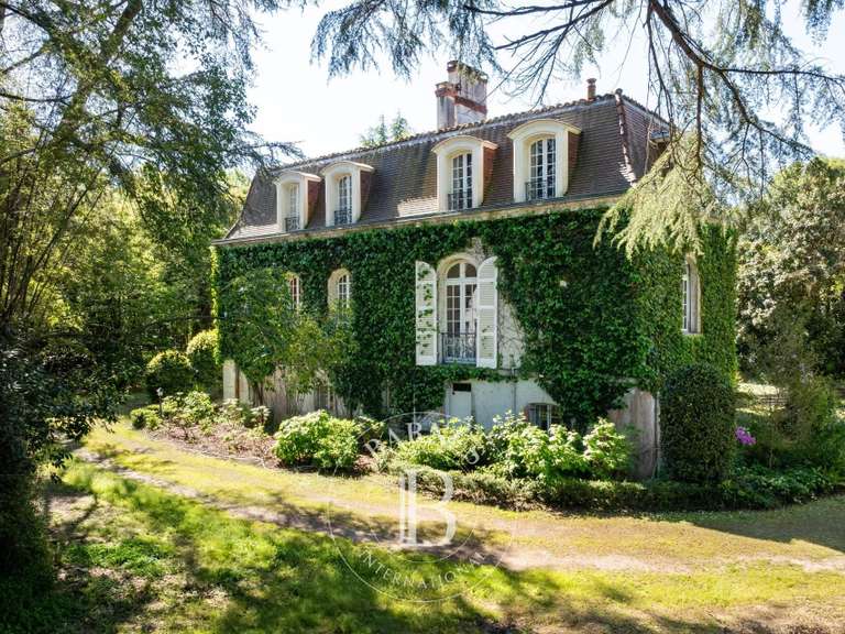 Manoir Aire-sur-l'Adour - 3 chambres - 500m²