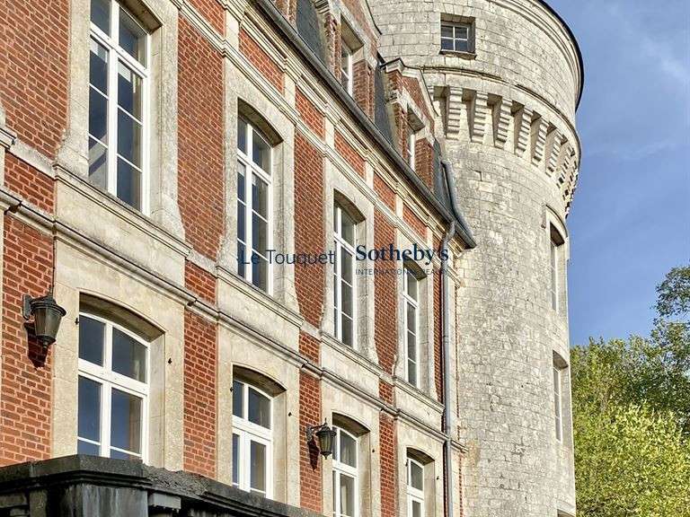 Propriété Aire-sur-la-Lys - 6 chambres - 680m²