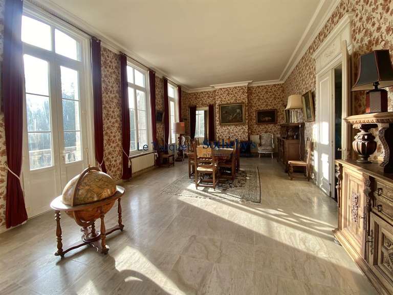 Propriété Aire-sur-la-Lys - 6 chambres - 680m²