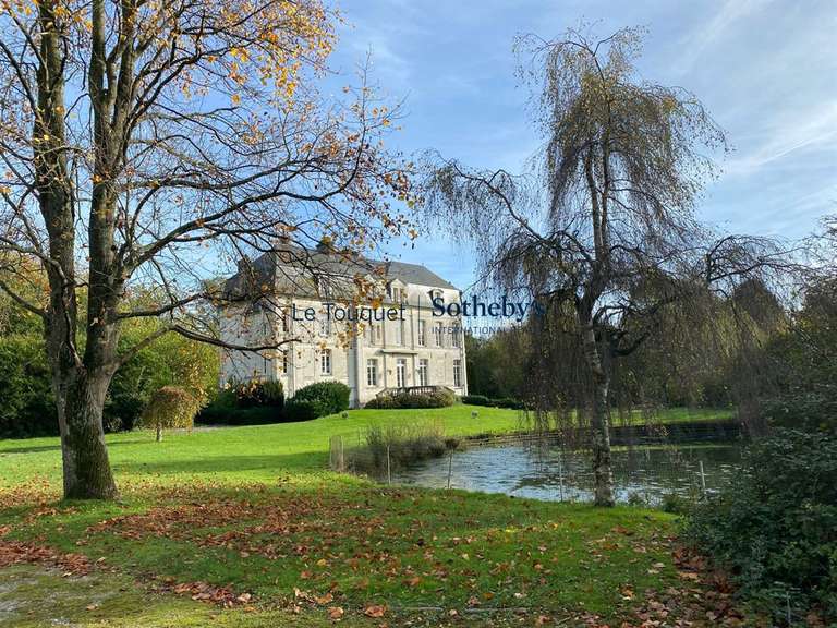 Propriété Aire-sur-la-Lys - 6 chambres - 680m²