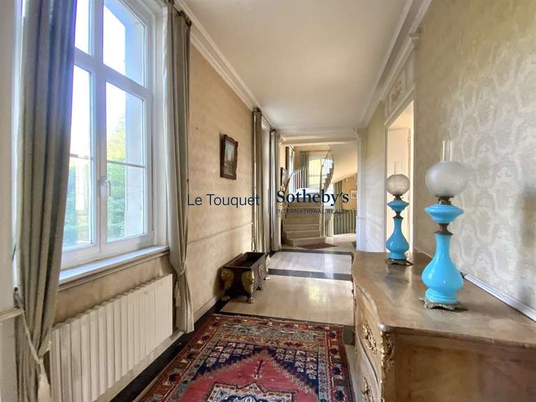 Propriété Aire-sur-la-Lys - 6 chambres - 680m²