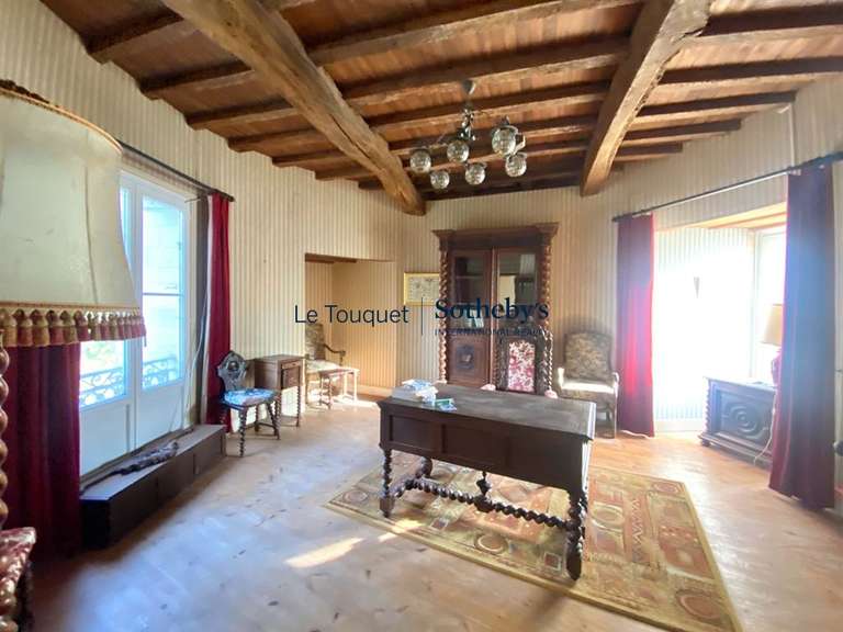 Propriété Aire-sur-la-Lys - 6 chambres - 680m²