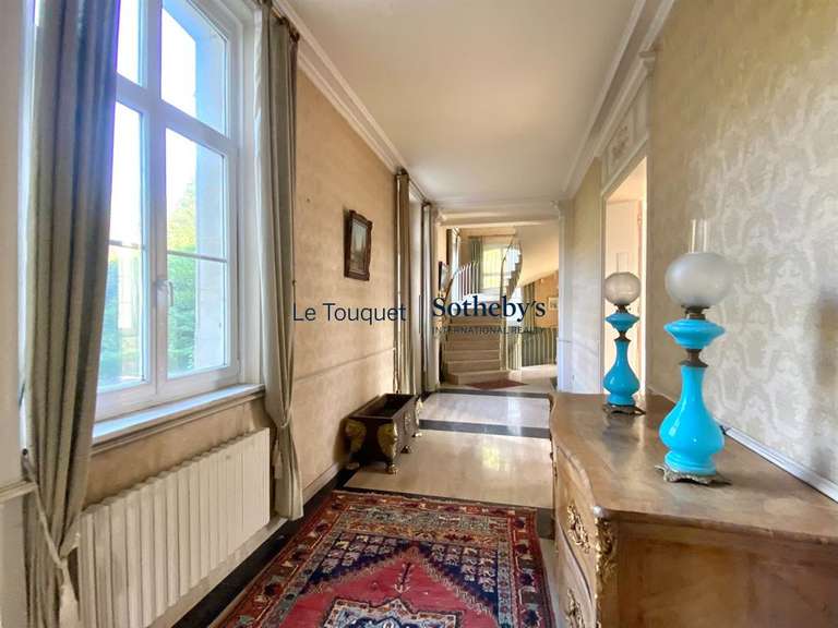 Propriété Aire-sur-la-Lys - 6 chambres - 680m²