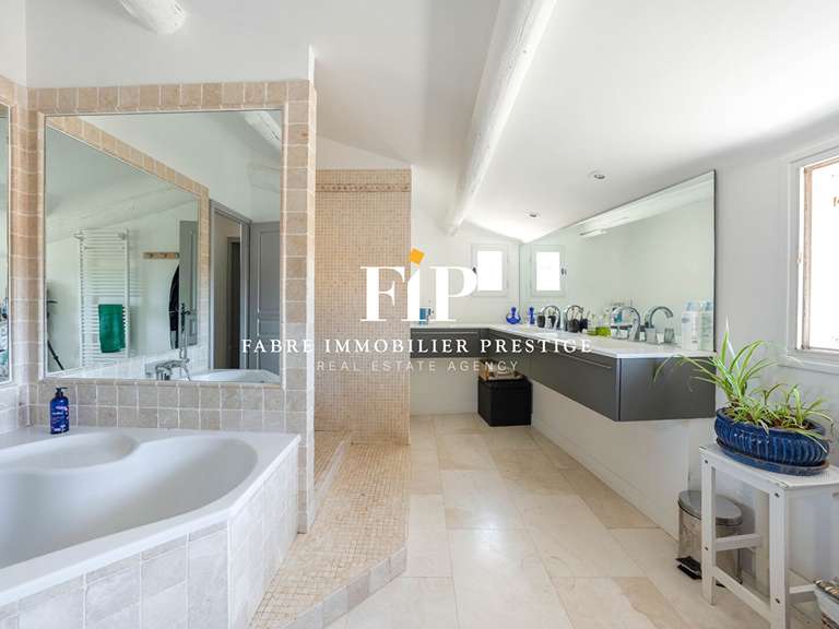 Apartment Aix-en-Provence - 3 bedrooms - 157m²