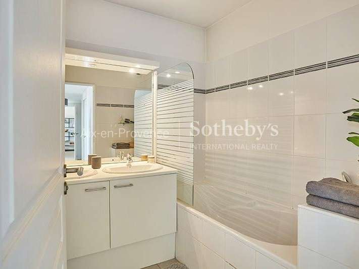 Appartement Aix-en-Provence - 2 chambres - 91m²