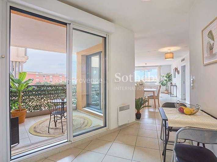 Appartement Aix-en-Provence - 2 chambres - 91m²