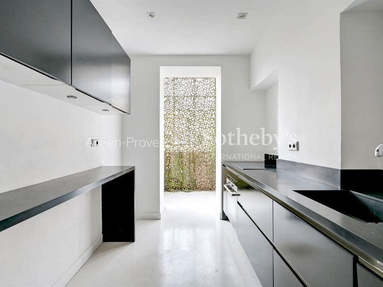 Apartment Aix-en-Provence - 2 bedrooms - 97m²