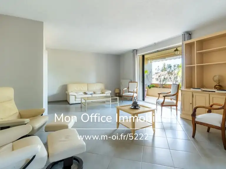 Apartment Aix-en-Provence - 4 bedrooms - 130m²