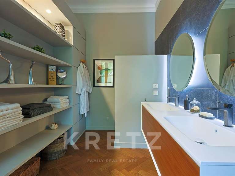 Apartment Aix-en-Provence - 2 bedrooms - 158m²