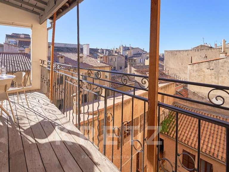 Apartment Aix-en-Provence - 3 bedrooms - 116m²