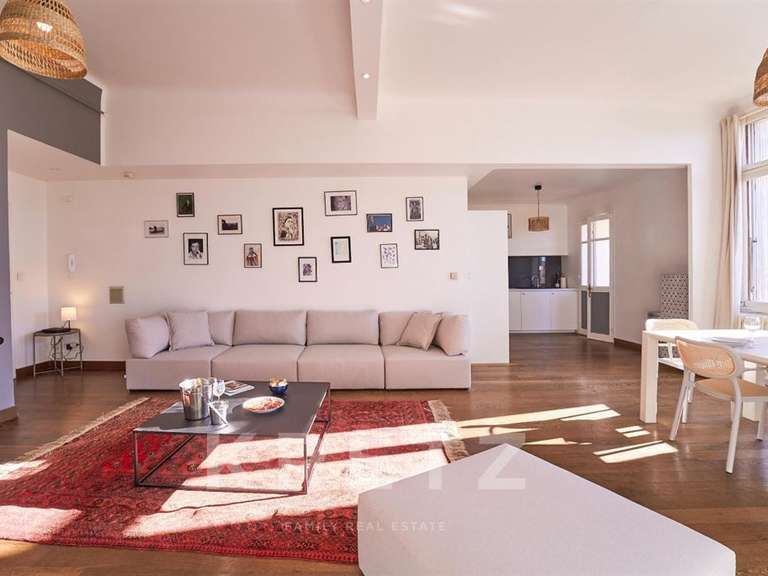 Apartment Aix-en-Provence - 3 bedrooms - 116m²
