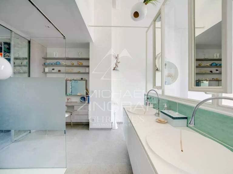 Apartment Aix-en-Provence - 3 bedrooms - 327m²