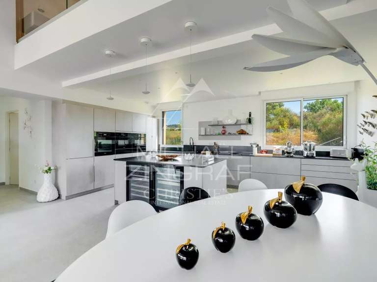 Apartment Aix-en-Provence - 3 bedrooms - 327m²