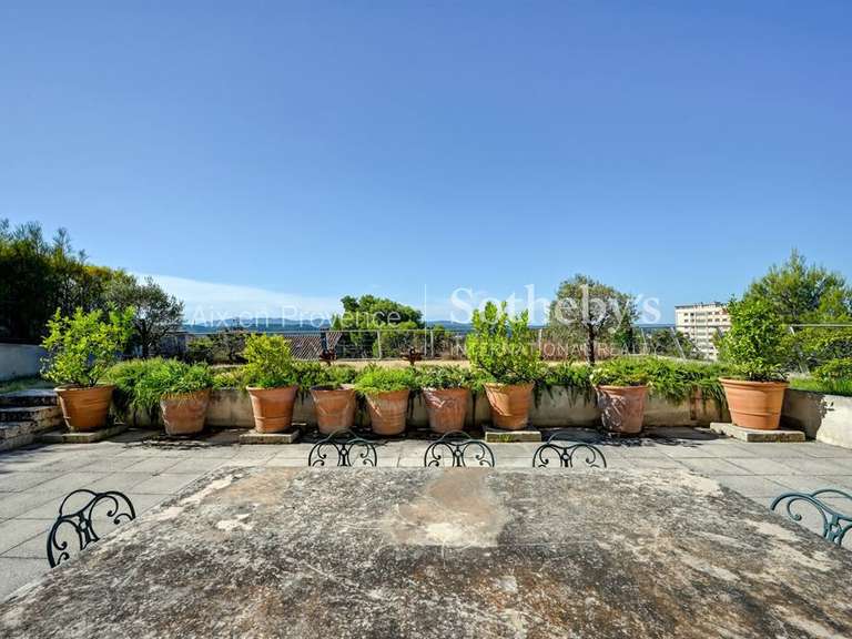 Apartment Aix-en-Provence - 3 bedrooms - 197m²