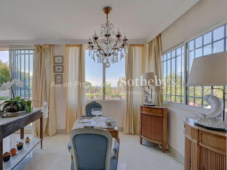 Apartment Aix-en-Provence - 3 bedrooms - 197m²