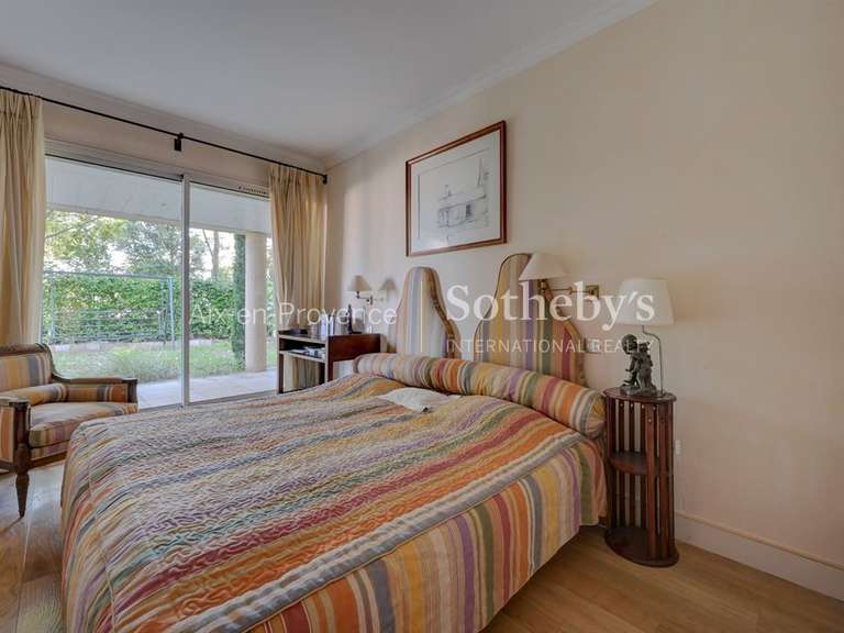 Apartment Aix-en-Provence - 3 bedrooms - 197m²