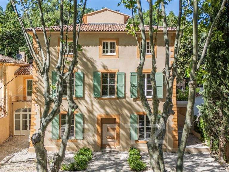 Apartment Aix-en-Provence - 2 bedrooms - 59m²