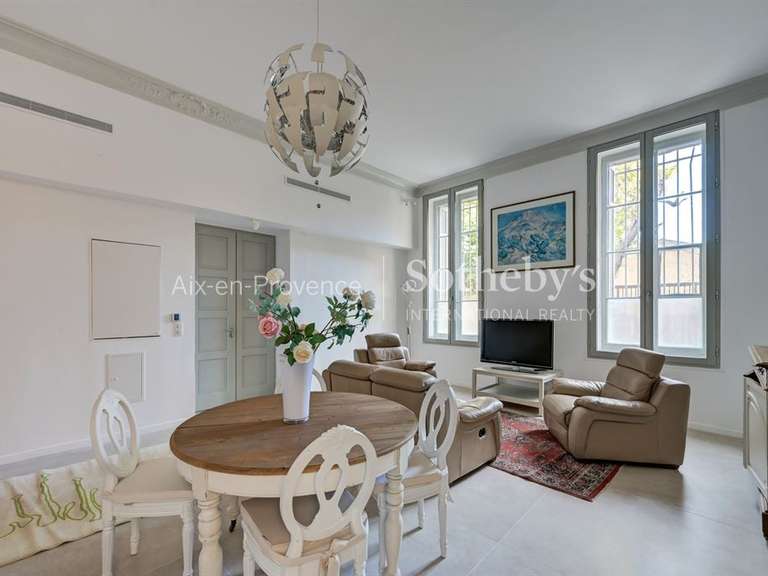 Appartement Aix-en-Provence - 3 chambres - 175m²