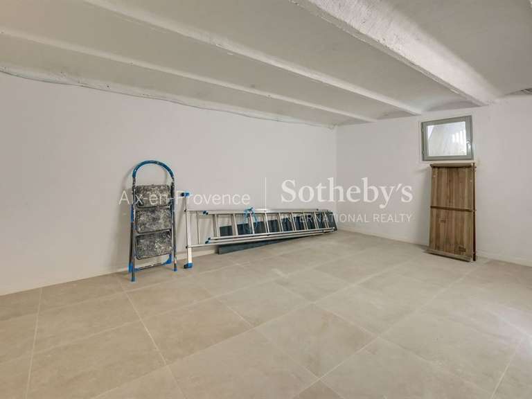Apartment Aix-en-Provence - 3 bedrooms - 175m²