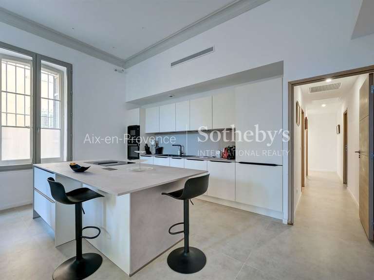 Apartment Aix-en-Provence - 3 bedrooms - 175m²
