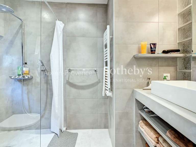 Appartement Aix-en-Provence - 2 chambres - 150m²