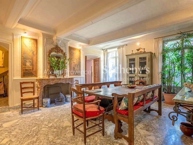 Appartement Aix-en-Provence - 5 chambres - 438m²