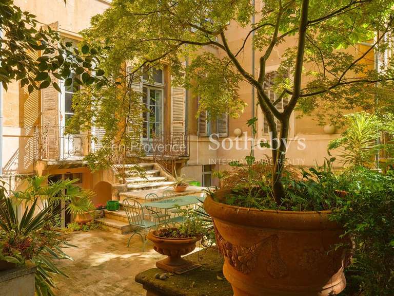 Appartement Aix-en-Provence - 5 chambres - 438m²