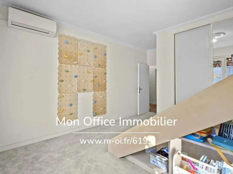 Apartment Aix-en-Provence - 4 bedrooms - 132m²