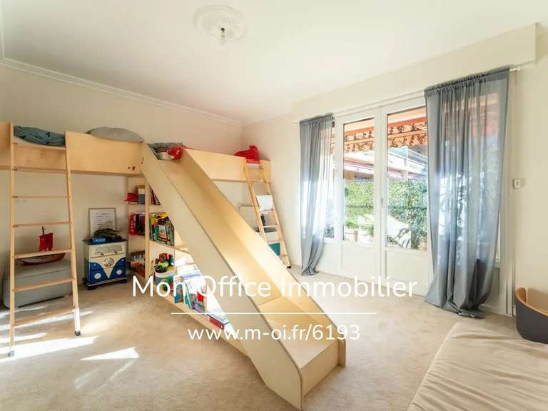 Apartment Aix-en-Provence - 4 bedrooms - 132m²