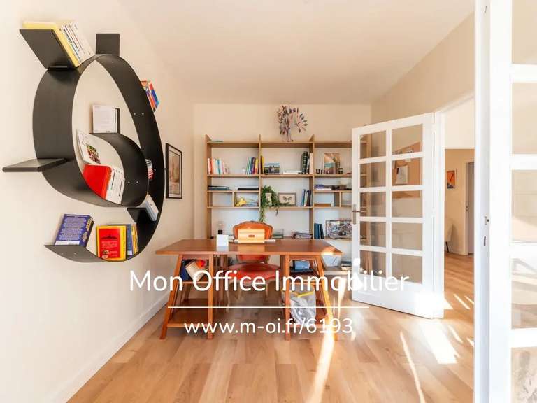 Apartment Aix-en-Provence - 4 bedrooms - 132m²