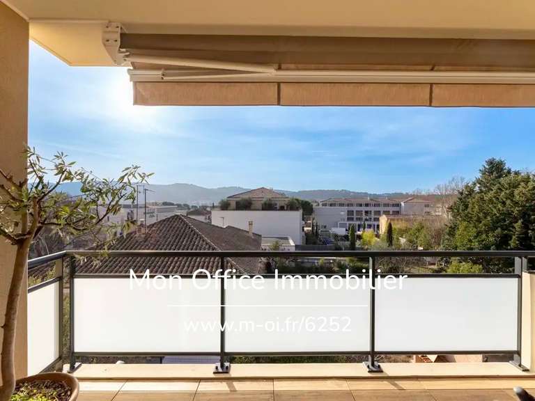Appartement Aix-en-Provence - 3 chambres - 105m²