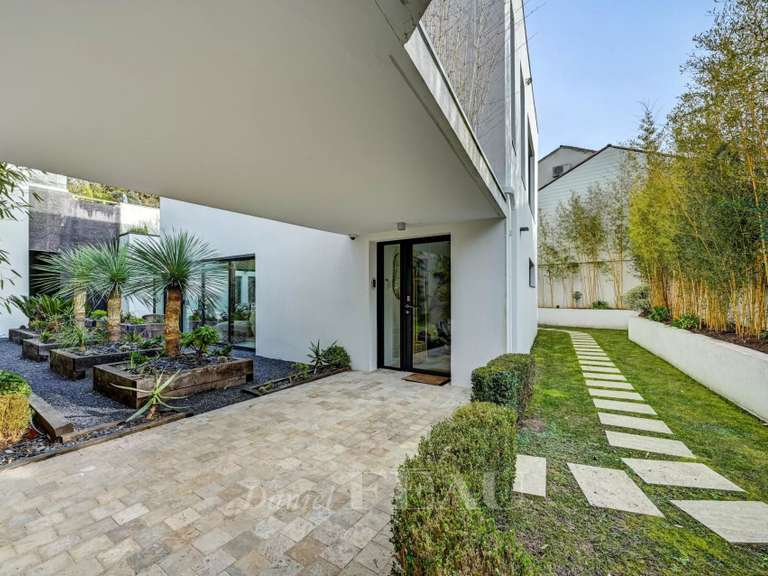 Apartment Aix-en-Provence - 4 bedrooms - 225m²