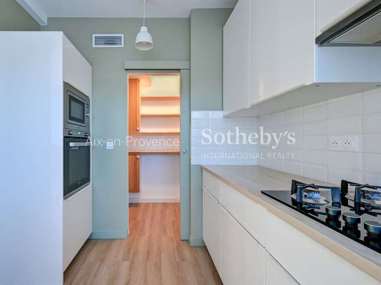 Appartement Aix-en-Provence - 3 chambres - 139m²