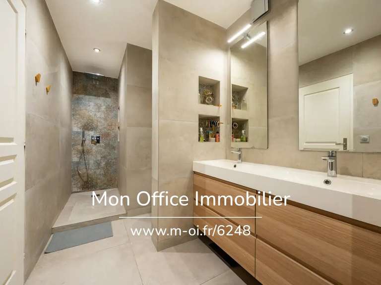 Apartment Aix-en-Provence - 4 bedrooms - 136m²