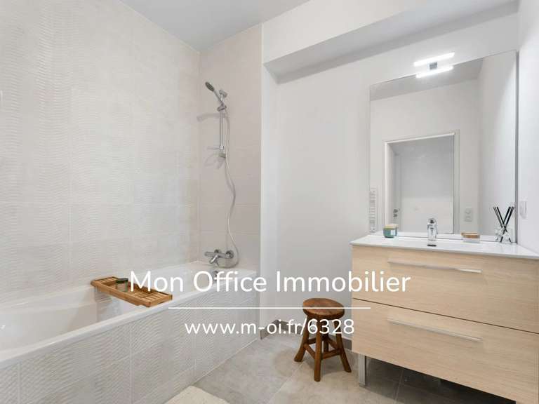 Apartment Aix-en-Provence - 3 bedrooms - 87m²