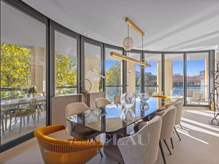 Appartement Aix-en-Provence - 3 chambres - 237m²