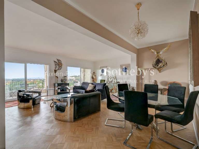 Appartement Aix-en-Provence - 3 chambres - 131m²