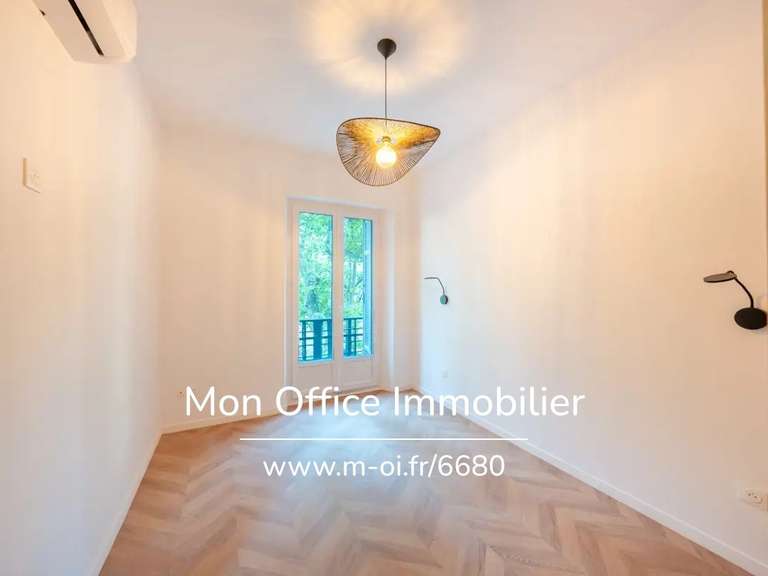 Apartment Aix-en-Provence - 3 bedrooms - 83m²