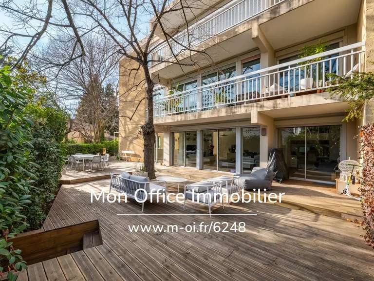 Apartment Aix-en-Provence - 4 bedrooms - 136m²