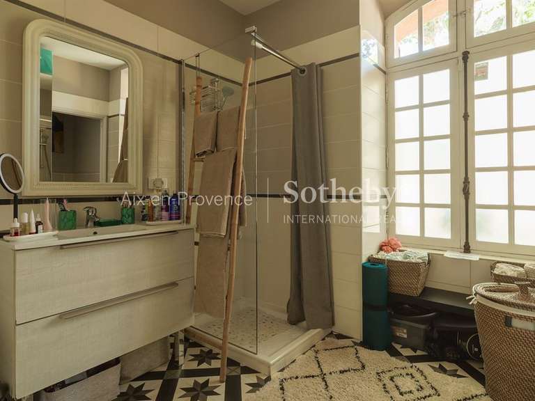Appartement Aix-en-Provence - 2 chambres - 94m²