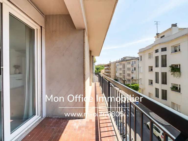 Apartment Aix-en-Provence - 3 bedrooms - 96m²
