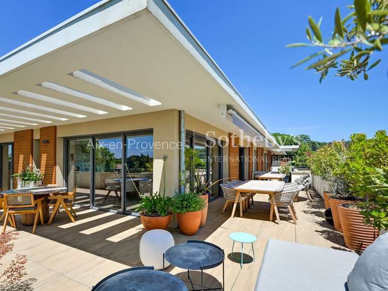 Apartment Aix-en-Provence - 4 bedrooms - 135m²